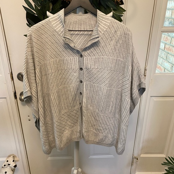 Cute Ribbed Mixed Stripes Open Sides Button Down Cardigan Poncho Sweater SS OS - Picture 4 of 10